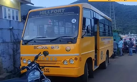 பள்ளி பேருந்தின் சக்கரத்தில் சிக்கி 4 வயது சிறுமி பலி.. நீலகிரியில் சோகம்