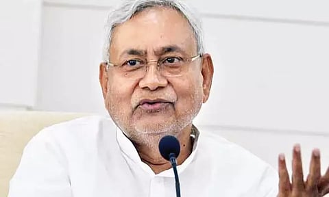 இந்து பண்டிகைகளுக்கு விடுமுறை குறைப்பு.. நிதிஷ் குமார் அரசின் முடிவுக்கு பாஜக கண்டனம்