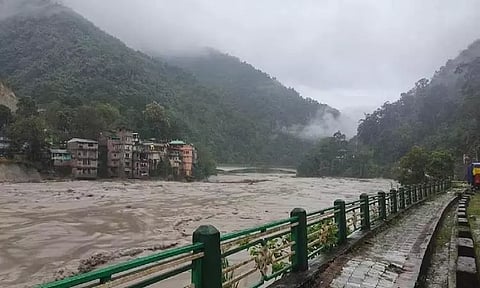 சிக்கிம் வெள்ளத்தில் மாயமான 77 பேரும் இறந்ததாக அறிவிப்பு