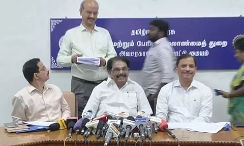 கடற்கரை ஓரத்தில் வசிக்கும் மக்களைப் பாதுகாப்பான இடங்களுக்குக் கொண்டு செல்ல 5 மாவட்ட கலெக்டர்களுக்கு அறிவுறுத்தல்