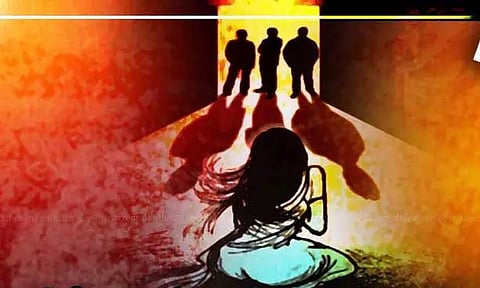 15 வயது சிறுமியை மதுகுடிக்க வைத்து பாலியல் பலாத்காரம் செய்த 5 பேர் - காரைக்குடியில் பரபரப்பு