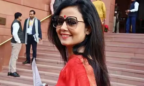 மஹுவா மொய்த்ரா எம்.பி. பதவிநீக்கம் தொடர்பான பரிந்துரை அறிக்கை மக்களவையில் தாக்கல்