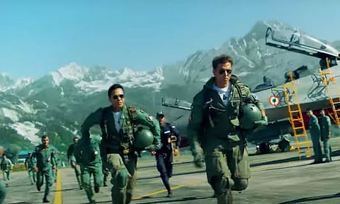 ஹிருத்திக் ரோஷன் நடித்துள்ள 'ஃபைட்டர்' படத்தின் டீசர் வெளியானது