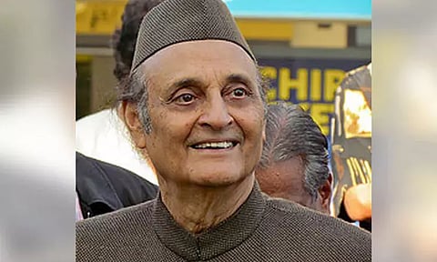 காஷ்மீர் விவகாரத்தில் சுப்ரீம் கோர்ட்டு தீர்ப்பை ஏற்றுக் கொண்டுதான் ஆகவேண்டும்: கரண்சிங் கருத்து