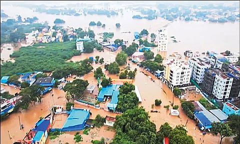 தாமிரபரணி ஆற்றில் பெருக்கெடுத்து ஓடிய 2½ லட்சம் கனஅடி தண்ணீர்