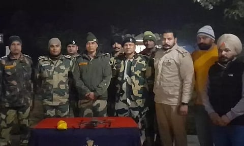 பாகிஸ்தானில் இருந்து போதைப்பொருளுடன் இந்திய எல்லைக்குள் நுழைந்த 2 டிரோன்கள் - கைப்பற்றிய பி.எஸ்.எப் படை