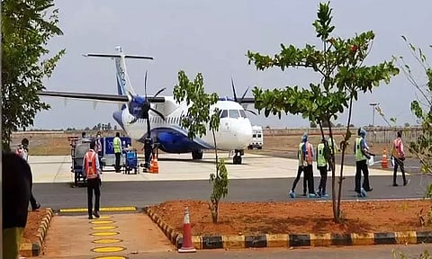 3 நாட்களுக்குப்பின் சென்னை-தூத்துக்குடி இடையே இன்று விமான சேவை தொடக்கம்...!