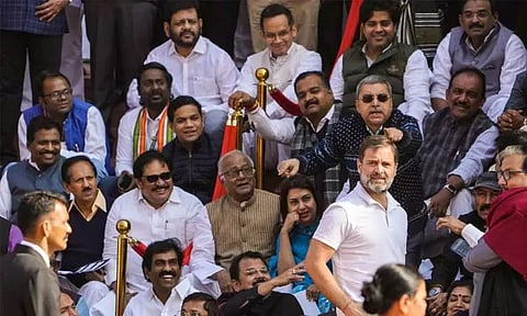 காங்கிரஸ் நாடாளுமன்ற கட்சி கூட்டம் இன்று கூடுகிறது - முக்கிய விவகாரங்கள் குறித்து ஆலோசனை...!