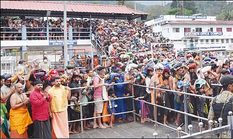 மண்டல பூஜை: சபரிமலையில் பாதுகாப்பு பணியில் 2,700 போலீசார்..!