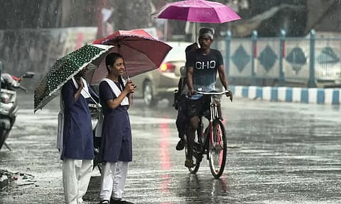 தூத்துக்குடி மாவட்டத்தில் பள்ளி, கல்லூரிகளுக்கு இன்று விடுமுறை