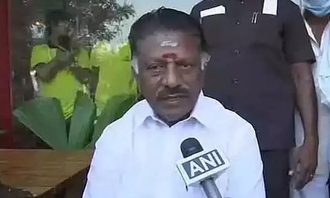 கொரோனா பரவலை தடுக்க நடவடிக்கை தேவை : ஓ.பன்னீர்செல்வம்