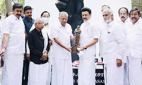 வைக்கம் போராட்டம் நூற்றாண்டு விழா: முதல்-அமைச்சர் மு.க.ஸ்டாலின், பினராயி விஜயன் பங்கேற்பு