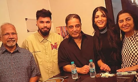 குடும்பத்தினருடன் புத்தாண்டு கொண்டாடிய கமல்ஹாசன்... வைரலாகும் புகைப்படங்கள்...!