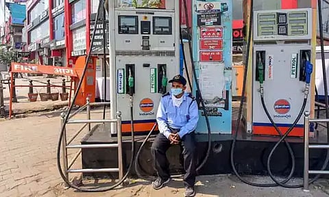 பெட்ரோல், டீசல் விலை குறைக்கப்படுமா? மத்திய அரசு விளக்கம்