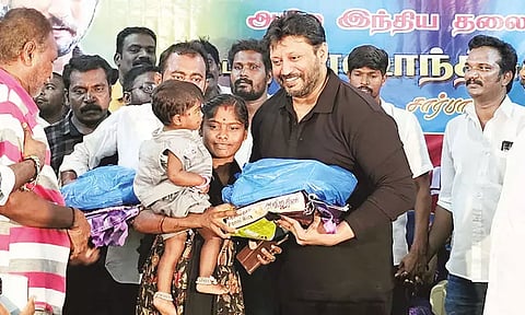 தூத்துக்குடியில் நிவாரண பொருட்களை வழங்கிய நடிகர் பிரஷாந்த்.. அரசுக்கு முக்கிய கோரிக்கை...!