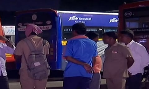 போக்குவரத்து தொழிற்சங்கங்கள் வேலைநிறுத்தம் தொடங்கியது? மக்களுக்கு பாதிப்பு இல்லாமல் பஸ்கள் ஓடுமா..?!