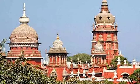 ராஜீவ் காந்தி கொலை வழக்கில் விடுதலையான முருகன், சாந்தனுக்கு பாஸ்போர்ட் - ஐகோர்ட்டில் பதிவுத்துறை தகவல்