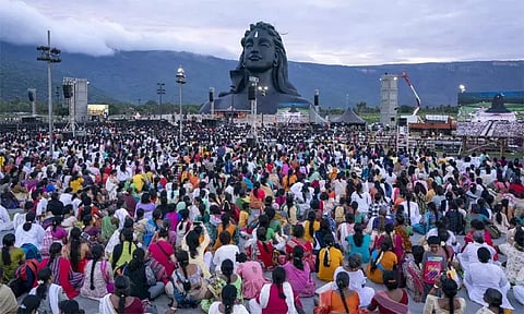 ஆங்கில புத்தாண்டின் முதல் நாளில் ஈஷா ஆதியோகியை 1.26 லட்சம் பேர் தரிசனம்