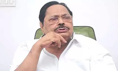 தமிழ்நாடு முழுவதும் அனுமதியின்றி செயல்படும் கல்குவாரிகள் ஒரு வாரத்தில் மூடப்படும்- அமைச்சர் துரைமுருகன்