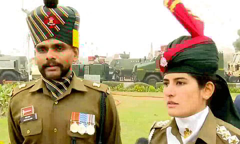 வரலாற்றில் முதல்முறையாக... குடியரசு தின விழா அணிவகுப்பில் ஒன்றாக பங்கேற்கும் ராணுவ தம்பதி