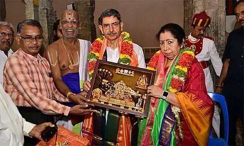 பூசாரிகள் முகங்களில் கண்ணுக்குப் புலப்படாத பயம் - கவர்னர் ஆர்.என்.ரவி