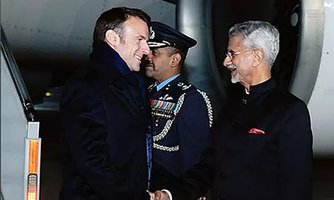 குடியரசு தின விழா: டெல்லி வந்தடைந்தார் பிரான்ஸ் அதிபர் மேக்ரான்