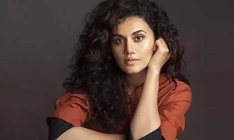 'ஏழைகளுக்கு நடைமுறைகள் எளிதாக இல்லை' - விசா நிபந்தனைகளை சாடிய நடிகை டாப்சி