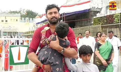 திருப்பதி கோவிலில் நடிகர் அருள்நிதி குடும்பத்தினருடன் சாமி தரிசனம்