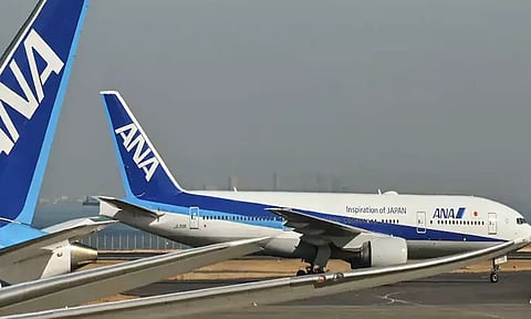 ஜப்பானில் 2 விமானங்கள் நேருக்கு நேர் மோதி விபத்து