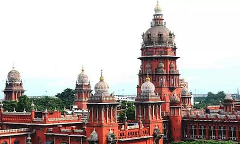 மாவட்ட கோர்ட்டுகளில் காணொலி வாயிலாக விசாரணை - சென்னை ஐகோர்ட்டு உத்தரவு