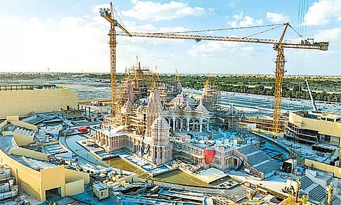 அபுதாபியில் பிரமாண்ட இந்து கோவில் 14-ம் தேதி திறப்பு