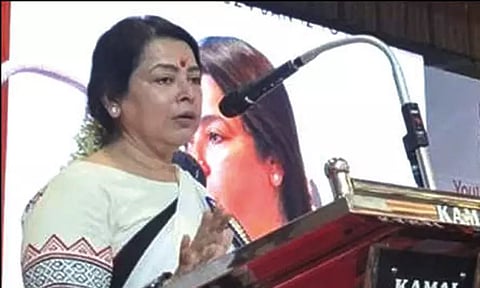 'பாரத் மாதா கி ஜே' என முழக்கமிடாமல் இருந்தவர்களை மேடையிலேயே சாடிய மத்திய மந்திரி