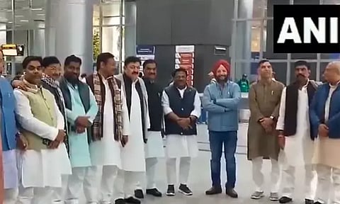 பீகார் காங்கிரஸ் எம்.எல்.ஏ.க்கள் ஐதராபாத்துக்கு அனுப்பி வைப்பு