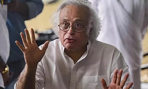 நேரு, இந்திராவை விமர்சிப்பதா? பிரதமர் மோடிக்கு காங்கிரஸ் கண்டனம்