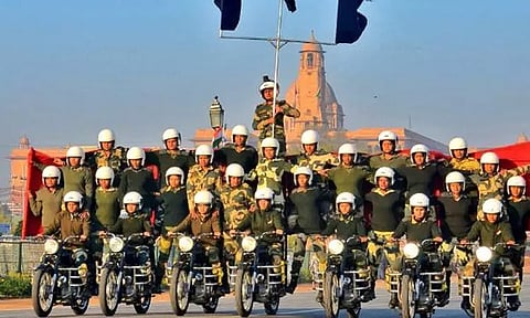 துணை ராணுவ படைகளில் 41,606 பெண்கள்: மத்திய அரசு தகவல்