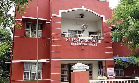 தேசூர் அருகே கொக்கு சுட முயன்றவர் படுகாயம்.. உரிமம் இல்லாத நாட்டு துப்பாக்கியை பறிமுதல் செய்த போலீஸ்