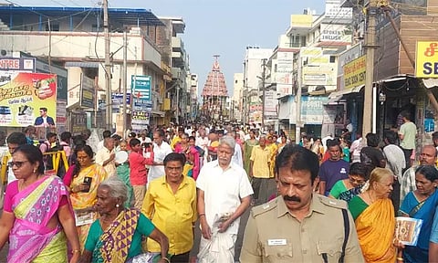 திருவள்ளூர் வீரராகவ பெருமாள் கோவிலில் தேரோட்டம்