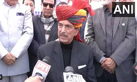 'பாகிஸ்தானில் இந்தியாவைப் போன்ற ஜனநாயகம் அமைய வேண்டும்' - குலாம் நபி ஆசாத்