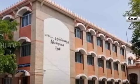 தேனி: போக்சோ கைதி அரளிக்காயை சாப்பிட்டு தற்கொலைக்கு முயன்றதால் பரபரப்பு