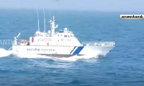 காரைக்கால்: கடலோர காவல்படை சார்பில் வங்கக் கடலில் நடைபெற்ற பயங்கரவாத தடுப்பு ஒத்திகை