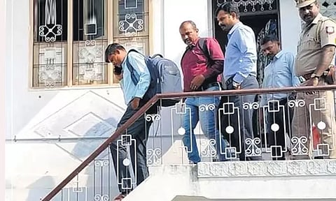 கோவை கார் குண்டு வெடிப்பு சம்பவம்: மேலும் 4 பேரை கைது செய்து என்.ஐ.ஏ. நடவடிக்கை