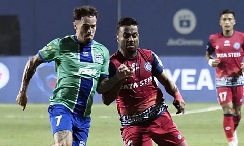 Image Courtesy: @JamshedpurFC / @bengalurufc / @IndSuperLeague