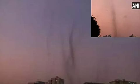 புனேவில் சூறாவளி காற்றுபோல சுழன்ற கொசுக்கள் - அச்சத்தில் மக்கள்