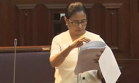 யாருக்கும் அநீதி இழைக்க அனுமதிக்கமாட்டேன்.. சந்தேஷ்காளி சம்பவம் குறித்து சட்டசபையில் மம்தா பானர்ஜி பேச்சு