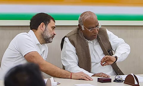 காங்கிரஸ் கட்சியின் வங்கிக்கணக்கு முடக்கம்