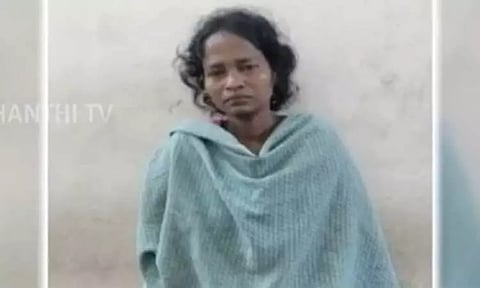 வாங்கிய கடனை திருப்பி கேட்டதால் ஆத்திரம் - கடன் கொடுத்தவரை கத்தியால் குத்திக் கொன்ற காதல் ஜோடி