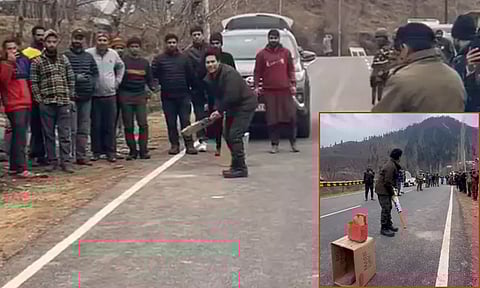 தலைகீழாக பேட் பிடித்து அசத்தல்... காஷ்மீரில் உள்ளூர் இளைஞர்களுடன் கிரிக்கெட் விளையாடிய சச்சின்