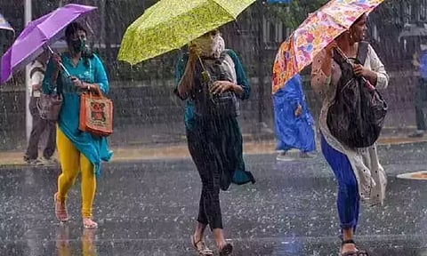 தென்தமிழக கடலோரப்பகுதிகளில் மழை பெய்ய வாய்ப்பு - வானிலை ஆய்வு மையம்