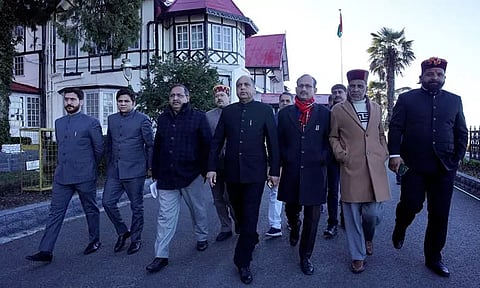 இமாசல பிரதேசம்: 15 பா.ஜ.க. எம்.எல்.ஏ.க்கள் சஸ்பெண்டு; சபாநாயகர் அதிரடி