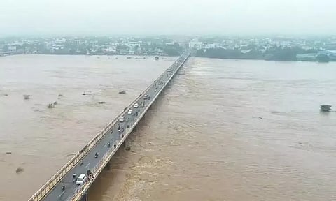 பாலாற்றில் மீண்டும் தடுப்பணை கட்ட ஆந்திரா முயற்சி.. தமிழ்நாடு விவசாயிகள் சங்கம் கண்டனம்